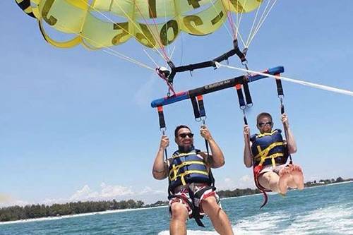 anna-maria-island-parasailing-bradenton-beach-parasailing